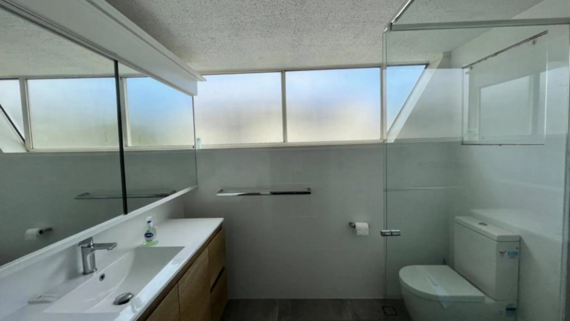 Wickham Point Unit 3 Apartment Caloundra